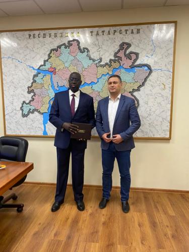 Ambassadeur Général Tine avec le ministre de l'agriculture de Tartastan