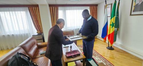 Le mercredi 22 novembre 2023 monsieur l'ambassadeur a reçu en audience monsieur Artashes AVOYAN, Consul honoraire de la République du Sénégal en Arménie.photo5