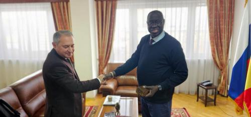 Le mercredi 22 novembre 2023 monsieur l'ambassadeur a reçu en audience monsieur Artashes AVOYAN, Consul honoraire de la République du Sénégal en Arménie.photo9